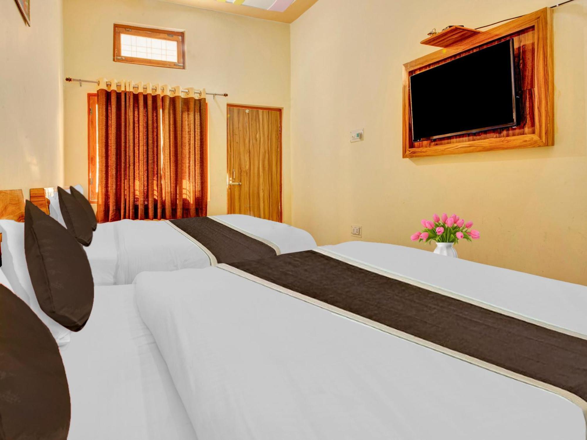 Hotel Kailasha Uttarkāshi Esterno foto