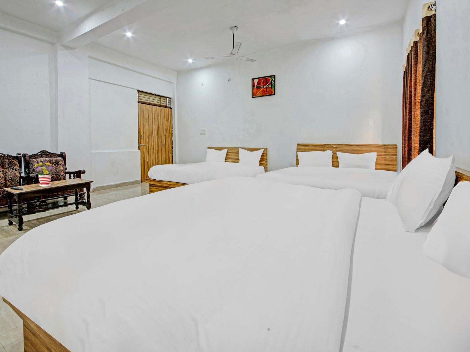 Hotel Kailasha Uttarkāshi Esterno foto