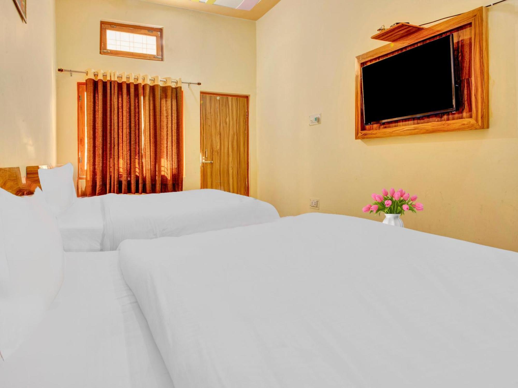 Hotel Kailasha Uttarkāshi Esterno foto